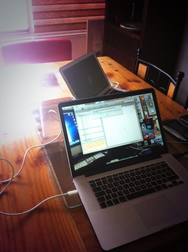 BatMacSoporte's tweet image. Q BkN! #MacBookProRetinaDisplay #Thunderbolt #MacBookAir #TargetDiskMode