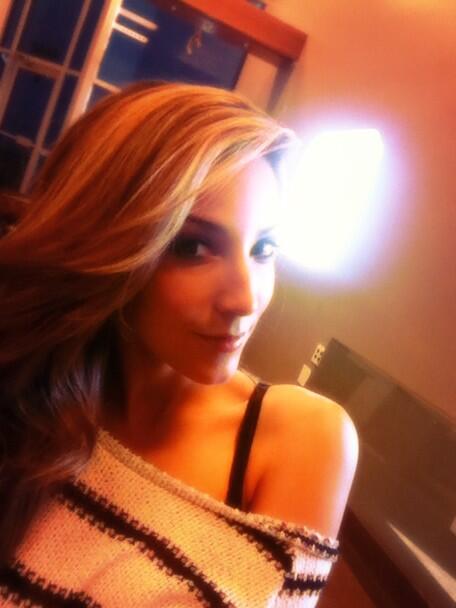 soolind's tweet photo. Getting ready for my shoot today! #modeling #vegas #workinweekend http://t.co/0iIKT0LyLB
