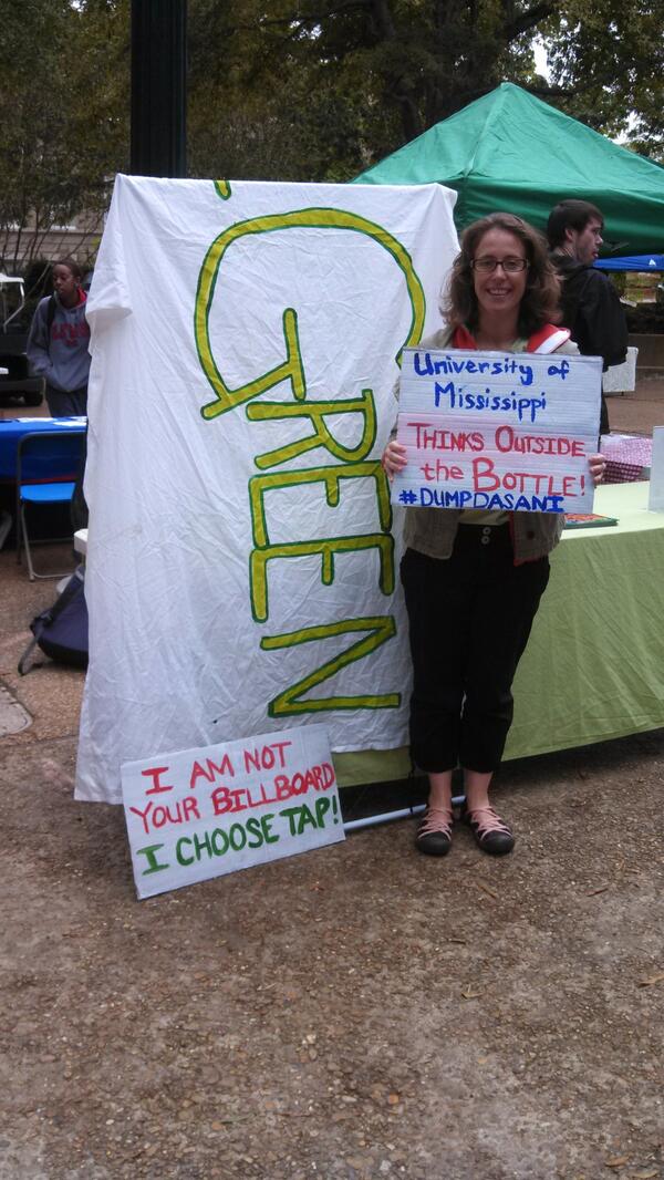 e11e_be11e's tweet photo. Students at University of MS choose tap water over #Dasani. We're not your billboard @CocaCola. #dumpdasani http://t.co/jBDX8gxoVJ