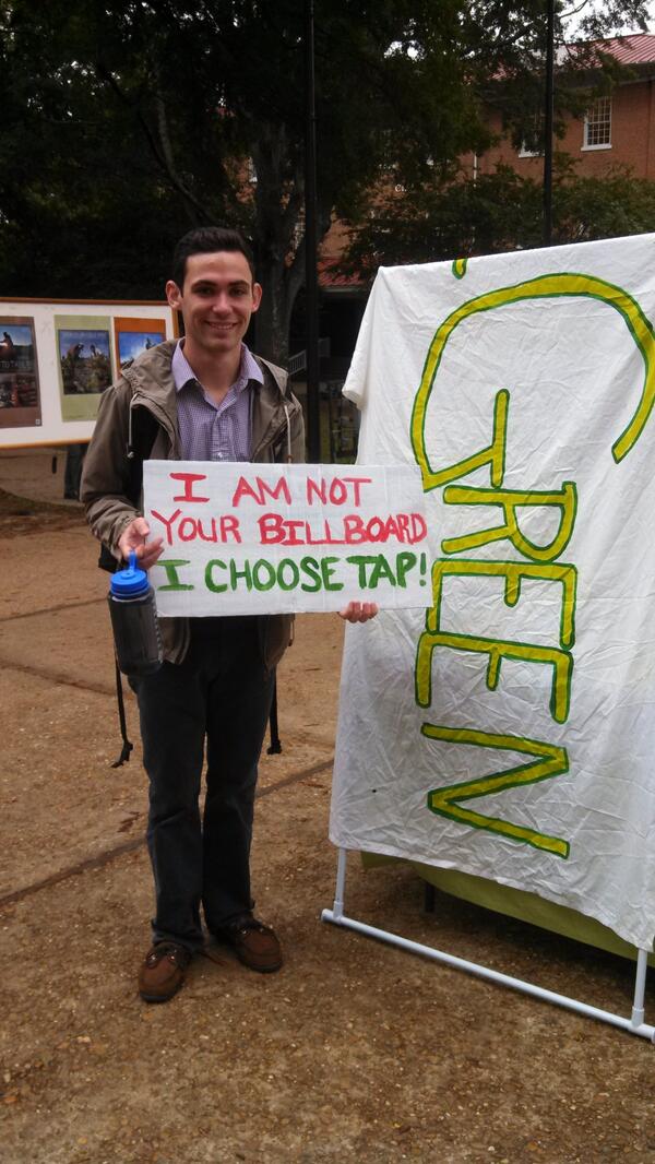 e11e_be11e's tweet photo. Students at University of MS choose tap water over #Dasani. We're not your billboard @CocaCola. #dumpdasani http://t.co/LMPb6ipYAt