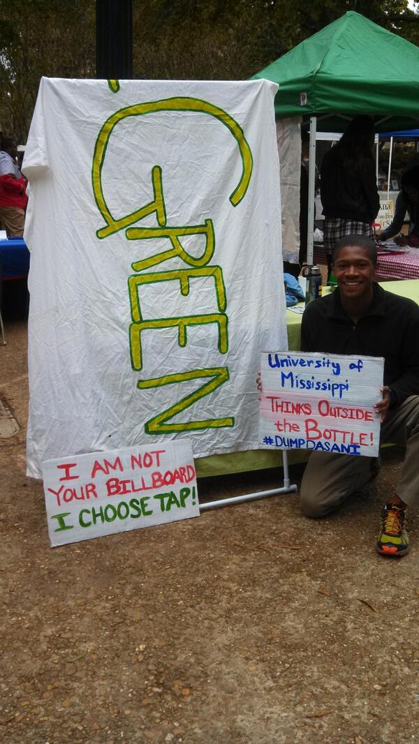 e11e_be11e's tweet photo. Students at University of MS choose tap water over #Dasani. We're not your billboard @CocaCola. #dumpdasani http://t.co/e1WBROOMdw