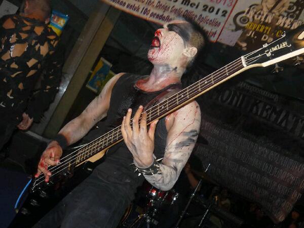 Happy birthday to our beloved bassist @IbenkZabaniyah God Bless you brother