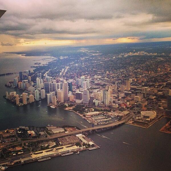 earthXplorer's tweet image. ✈️ M I A M I 🌴 #travel