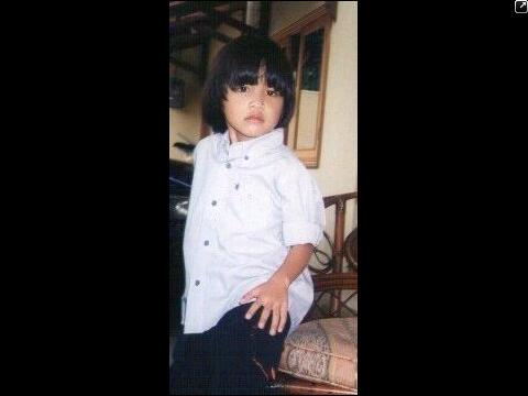 RRRayReady's tweet photo. Skrg udah gede aja yg difoto tambah ganteng juga yaiyalah raycelaluganteng:p alhamdulillah bsk umurnya bertmh 1thn:D http://t.co/jhz02qyu4Q