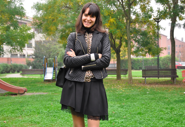 DoloresAmabile's tweet photo. check it out http://t.co/AoFkv3gv5r @TrussardiNews @calzedonia_it @intimissimi @CHANEL #look #outfit #fashionblog http://t.co/ghITOArFtX