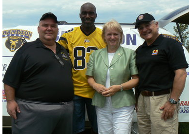gtabearsgta's tweet photo. Our biggest supporters. http://t.co/byHrbzXncm
