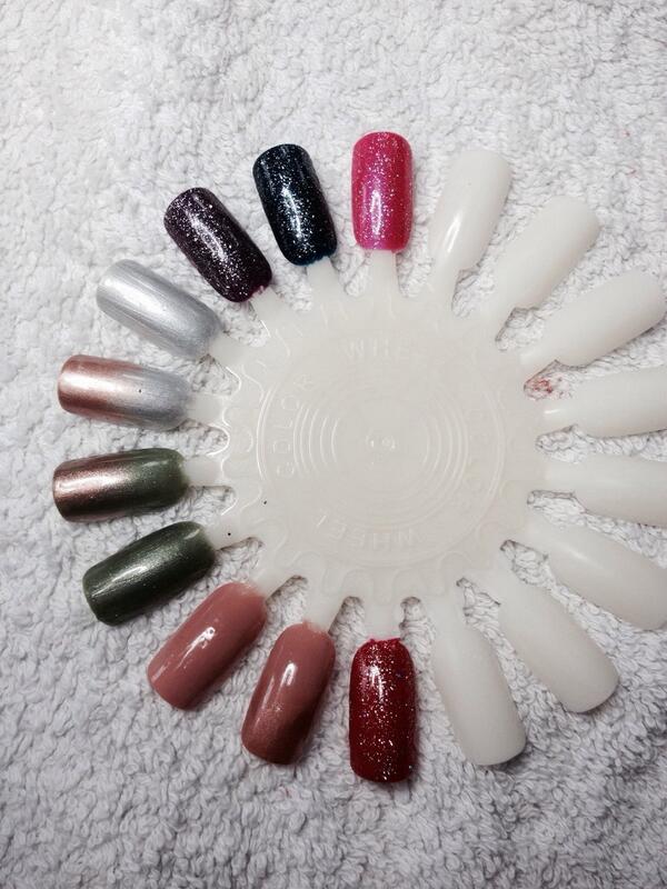 nailvibe1's tweet image. Hello Christmas! #shellac #nailvibe #holidaysarecoming #sparkle
