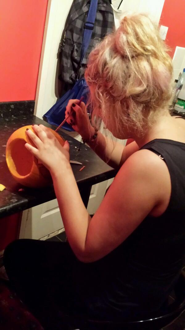 Gettin the kids <a href="/CourtneeyJayyne/">courtsss.</a>  involved with decoratin the shop 4 halloween #slavedriver