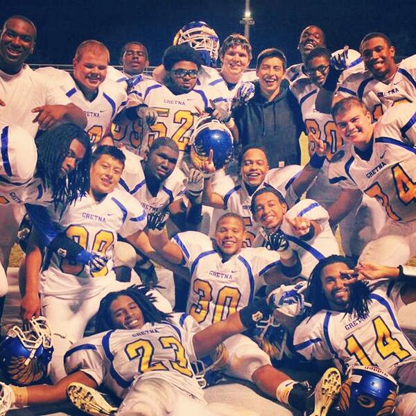 J_Brooks54's tweet image. Part of the team reunited with Jason again after Fridays WIN at Appomattox! #brotherhood #hawknation #InseparableBond