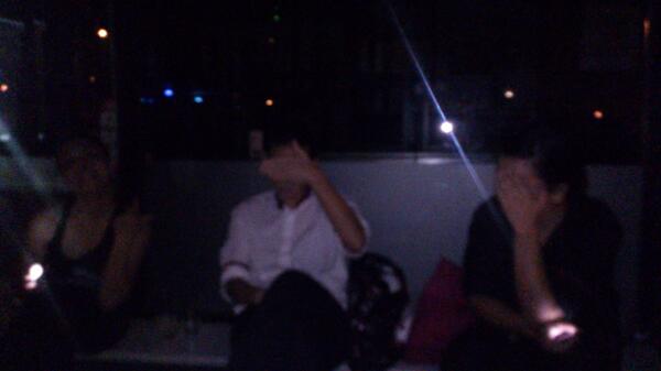 Mabelmaguillo's tweet photo. @palomatous1. @lisisfegar 3 personas muy aburridas recien salidaa d trabajarr http://t.co/2z2GzDnQyW