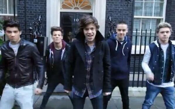 You decide обои.