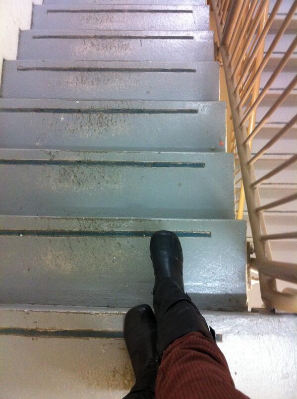 SmallTownMusic1's tweet photo. @truresidence #trurezstairchallenge #taradiddle http://t.co/ajbeuVnU3U