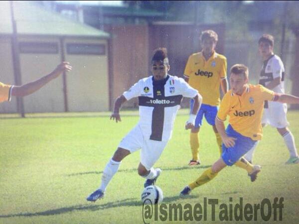 IsmaelTaiderOff's tweet photo. #Italia #ParmaFc #Sienne http://t.co/8CEQhO4byW