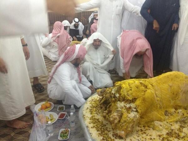 talal_elhlees's tweet image. تذكرون العلوان لما قالوا انه اصيب بالشلل نتيجة التعذيب في السجن ثم خرج  #اعتقال #e3teqal #المناصرون