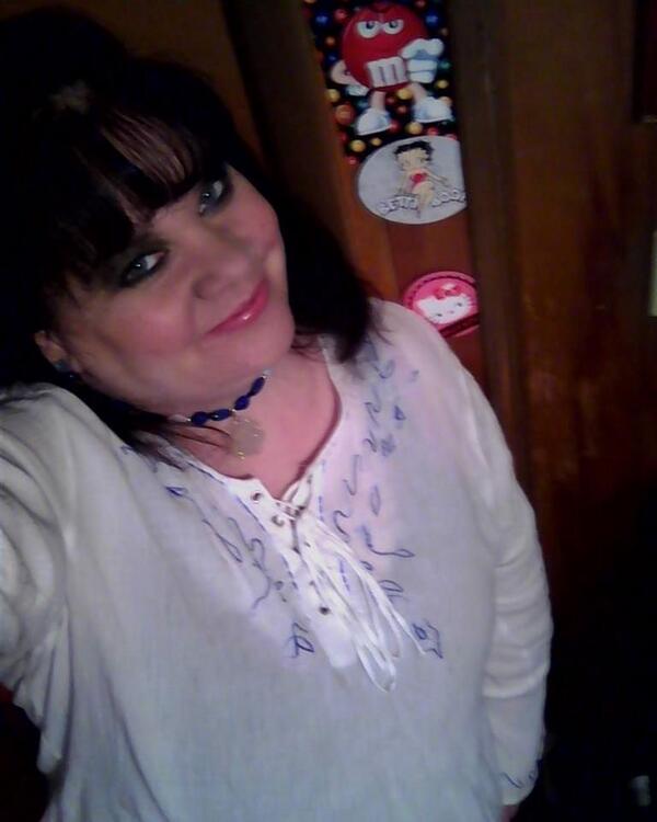 stacybrbaits's tweet photo. HUGZZZZZ http://t.co/MqAIvZcLuZ