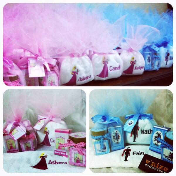 vaniaputra's tweet photo. Sleeping beauty hampers,for detail visit http://t.co/f1u9Kh6ckn http://t.co/FyualcBbOo