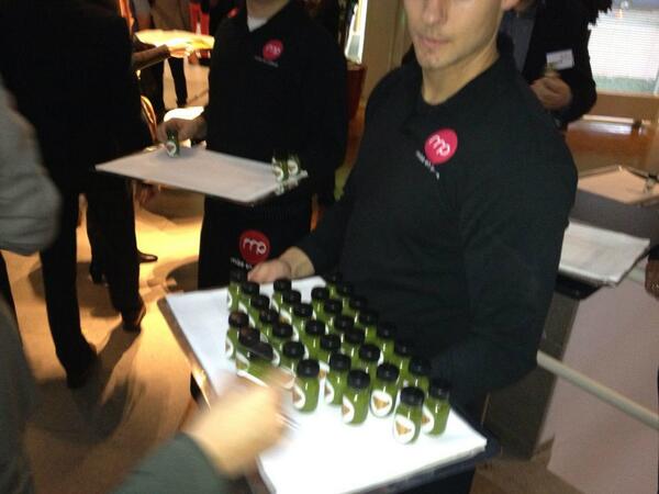 Straks bij Food Inspiration Day een supershotje van #HuttenCatering. Natuurlijke energieboost voor rest van #fidays!