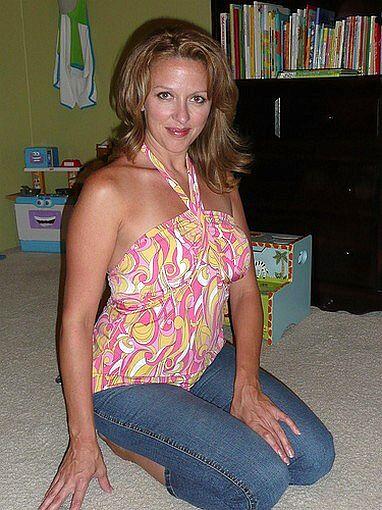 Ann Kline (Slut) on Twitter: "My mature girlfriend and I are looking for young guys for no ...