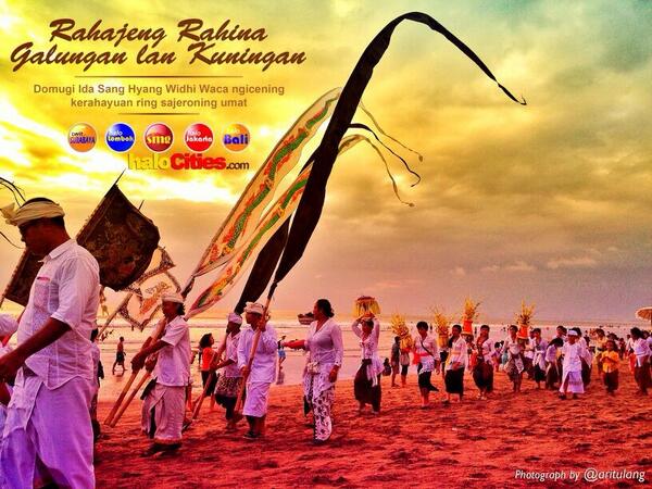 Denic03's tweet photo. RT @haloBali: Om Swastyastu, Rahajeng Rahina Galungan lan Kuningan http://t.co/RJrdInZnvw
