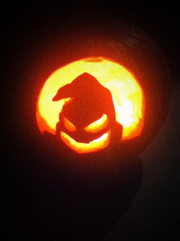B_Isbell's tweet photo. Practically a pro #Halloween #pumpkin http://t.co/93mOsG6X6T