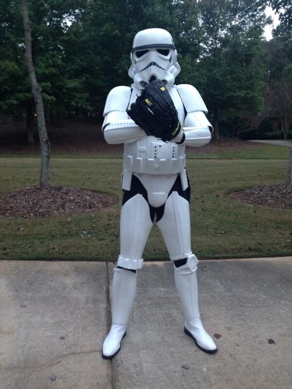 Grahamgodfrey45's tweet photo. @501stLegion @starwars me getting ready for next season. http://t.co/zH472UN8ci