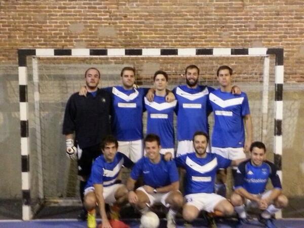 AyudaMalawi's tweet photo. @DiarrealCF, equipo que patrocinamos, debutó con derrota el viernes pasado. Este sabado a por los primeros 3 puntos! http://t.co/WZLvKrQMOd