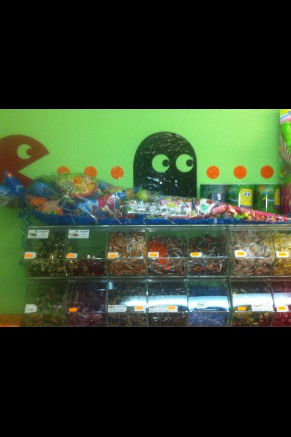 Se hacen bolsas gigantes de gominolas por encargo