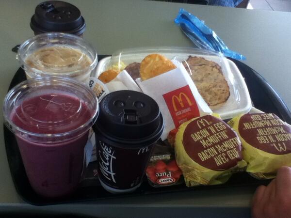NYNoffical's tweet photo. Having a healthy breakfast;) http://t.co/80dqFw6JTb