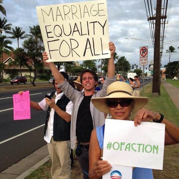 allontheline_hi's tweet photo. Retweet if you support #MarriageEquality in the Aloha state. #lgbt http://t.co/Jc5MZgxq4i