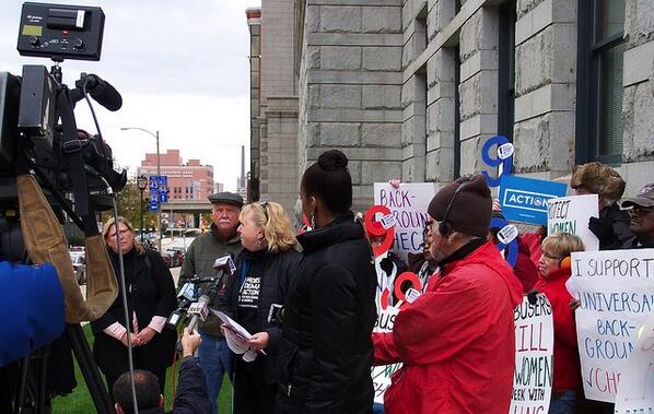allontheline_wi's tweet image. OFA Milwaukee knows it&apos;s #TimeForRealWork on expanding background checks. Yesterday they made sure Congress knew too