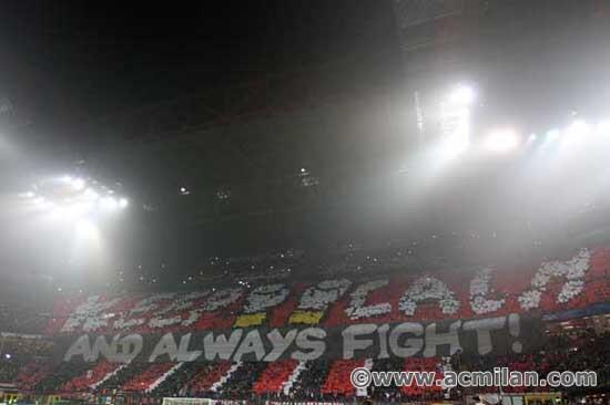 AC Milan vs Barcelona - Page 2 BXNillhCcAADbKD