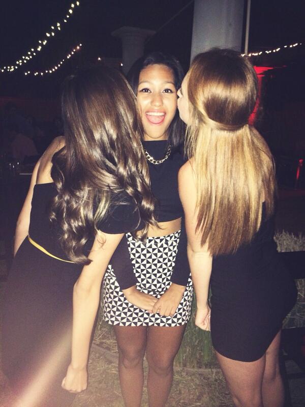 yah_nah69's tweet image. Oh and this one @MaryssaMonet #devyn lol ❤️❤️