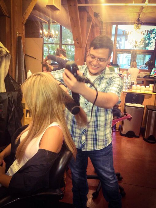 Thank you for the beautiful hair @Texato ! Ladies! Check him out at the Parlour in Denver ??? 
#hair