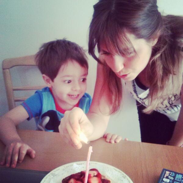 sofiafontanelle's tweet photo. Gracias gracias y más gracias a todos. Feliz. http://t.co/lI68D82fnx