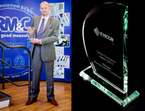 Roxspur's tweet photo. Roxspur awarded the Safest Contractor Award 2013 from EMCOR UK #awards #safetyfirst http://t.co/zwnZ9GBCXV http://t.co/qlpnhGd8X8