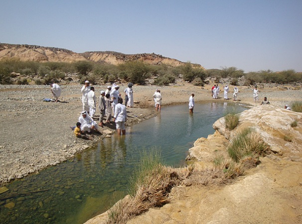 JustHuman's tweet photo. صورة لـ #غدير_خم 
#عيد_الغدير 
#عيد_الولاية 
متباركين http://t.co/unWPf2nPS7