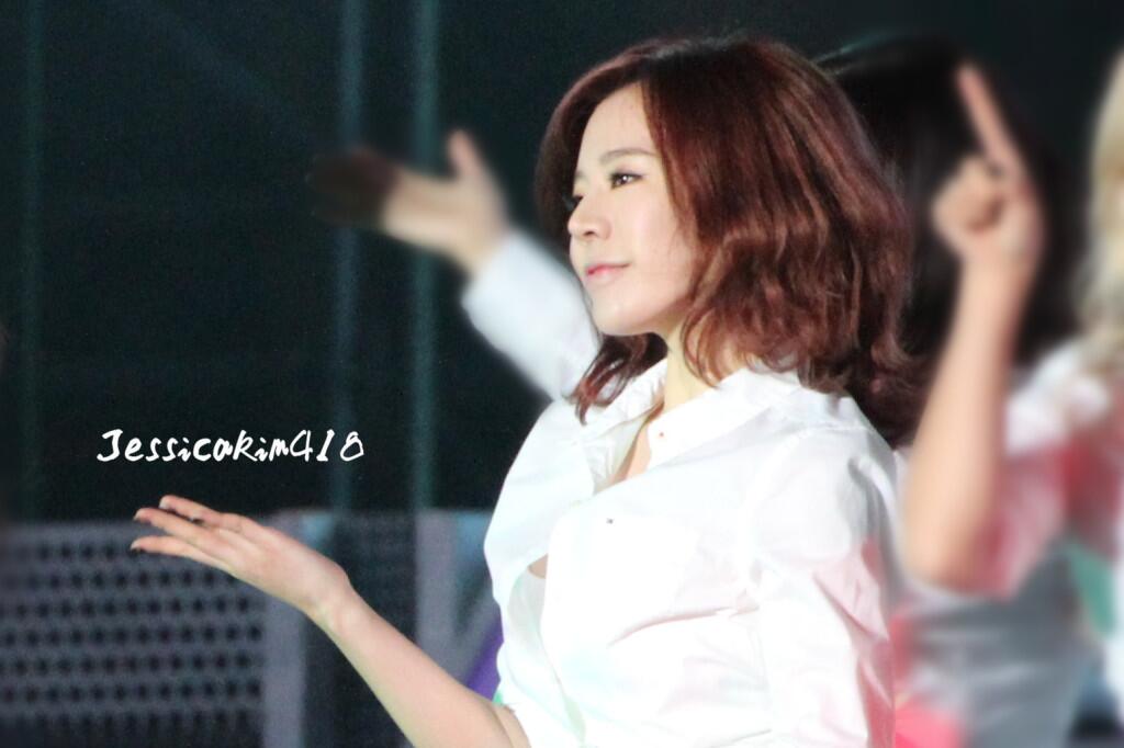 BXQ_UZTCcAAMelu.jpg:large