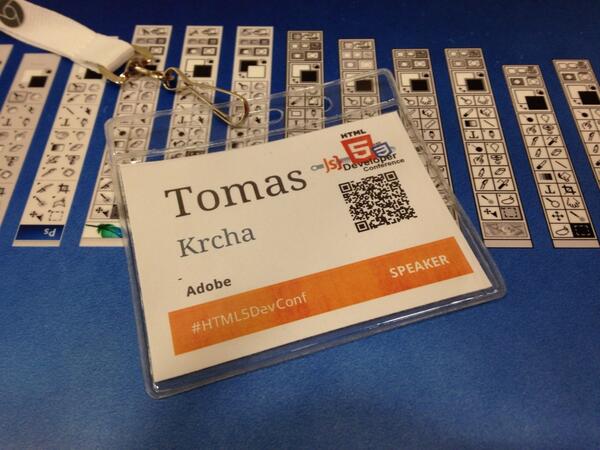 tomkrcha's tweet image. Speaking about programming Photoshop with JavaScript at #HTML5DevConf today