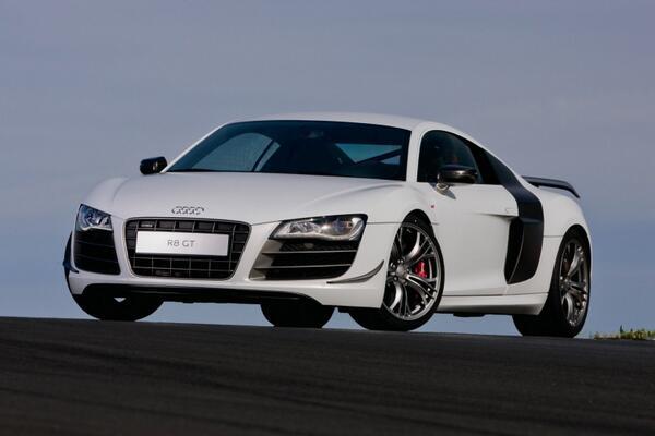 Audi r8 sport. Audi r8 2013. Audi r8 v10 2016. Audi r8 v10. Число r 8.