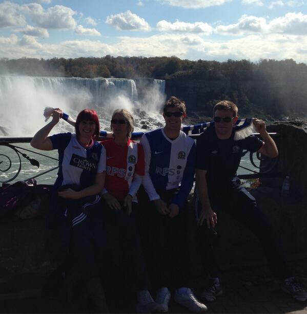 karenleeming's tweet photo. @OneRovers #niagrafalls #COYB @ChrisLeemo @HarrytheRover @MareaLeeming http://t.co/X5TehK0Xh3
