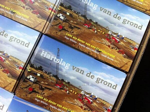 UdaExposed's tweet image. Voor de poëzie route naar #lentmark betaal je 5 euro, maar dan krijg je er ook een mooi boekje bij! @winterworksNL