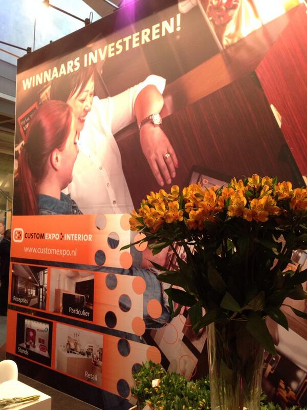 De bloemen van <a href="/RickTesselaar/">Tesselaar Alstro</a> vliegen de beurs uit