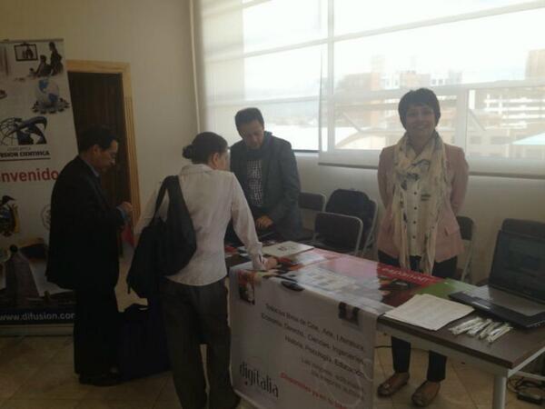 EduSuperiorEc's tweet image. Proveedores exponen sus #BasesDatos para ser seleccionada por las universidades que cuentan con el servicio