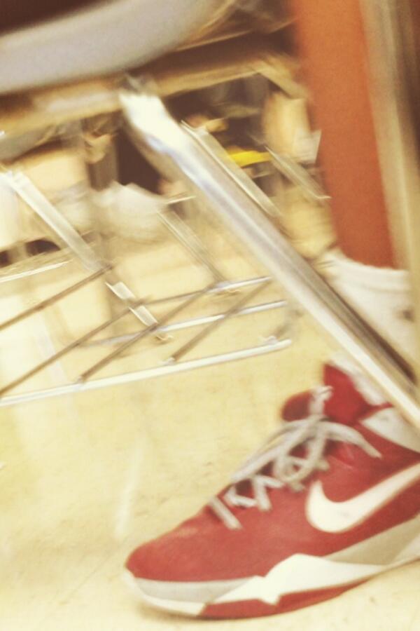 Cambelldeb's tweet image. fav kotd!!!!!!!!!! KOBES MY FAV PLAYER