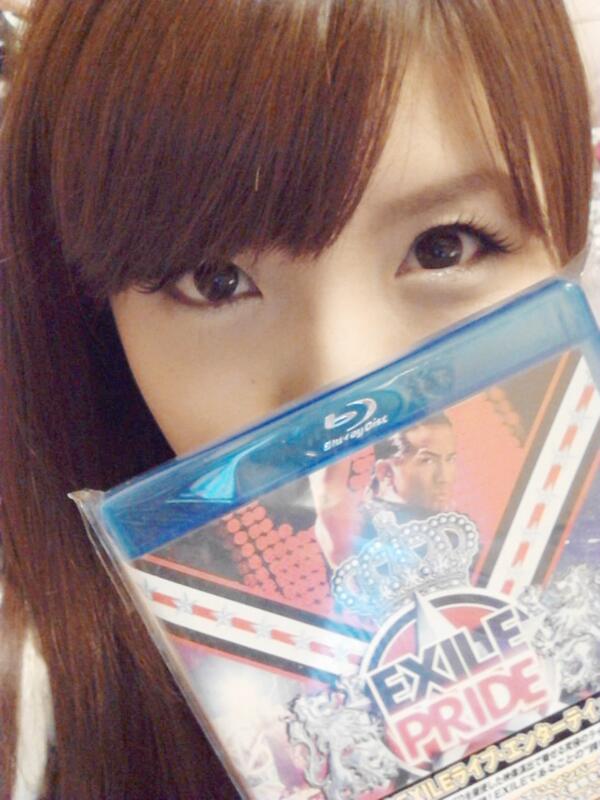 美泉咲 リーダー こんな時間に Exileのライブdvdを見てたら 自分がちーーーっちゃく映ってました 笑 Victory のどこかにいます Http T Co Ufivqgmbaf 美泉咲 リーダー こんな時間に Exileのライブdvdを見てたら 自分がちーーーっちゃく映ってました 笑 Victory のどこかにいます Http T Co Ufivqgmbaf