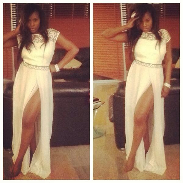 Theelizab_eth's tweet image. Im at home trying out outfits for my shoot tomorrow, with stylist of life @thinkifan! So excited! Preview! X