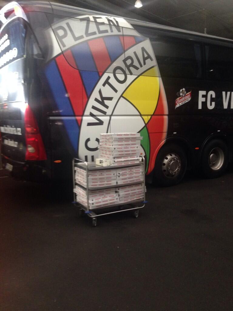 BXSf221IAAAbgCm.jpg:large