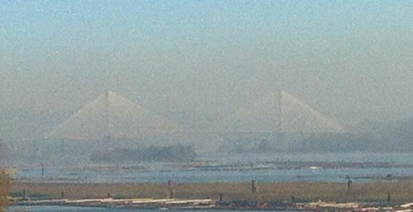pridegirl84's tweet image. @TransLink heres a great pic of the #portmannbridge from the #milleniumline on a #fallday
