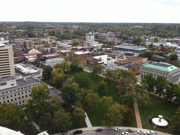 elizabethcrisp's tweet image. Last day at the Post-Dispatch. Going out on a high note! #viewfromthetop #mocapitol