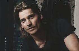 becuaseimqueen's tweet photo. @goldenlannister how long is you're hair?! http://t.co/sg322ginUj